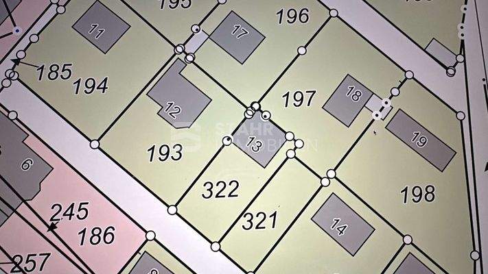 Flurstücke 193 + 322