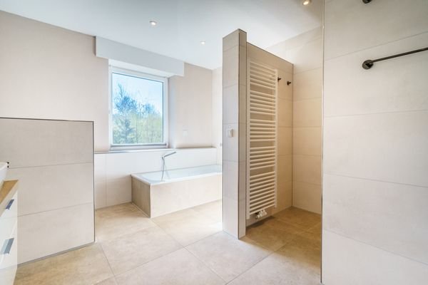 Badezimmer EG