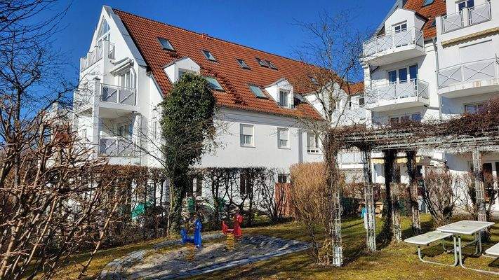 nach Süden ausgerichteten Terrasse.