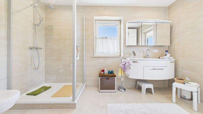 Bad e suite 1.OG.jpg