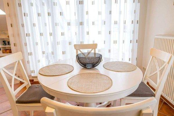 Küche - Essbereich 4.jpg