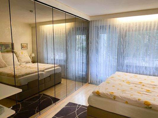 Schlafraum zur Erdgeschosswohnung...!!