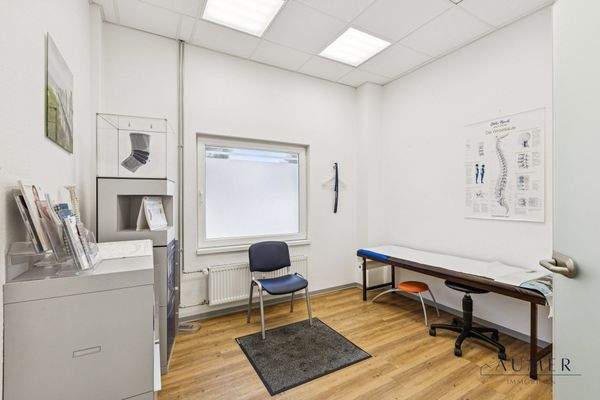 backbone_551438-A_148_WEB