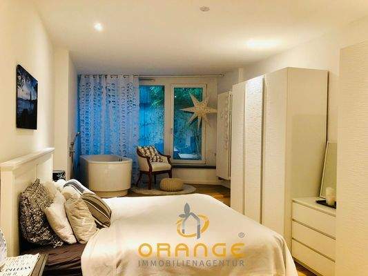 Schlafen 7 freistehende Badewanne