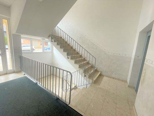 freundlicher Eingangsbereich 