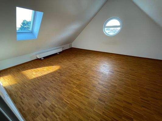 Zweites Studiozimmer