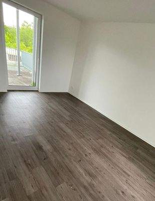 Zimmer mit Zugang zur Terrasse