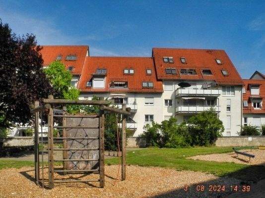 Gebäuderückseite Wohnanlage