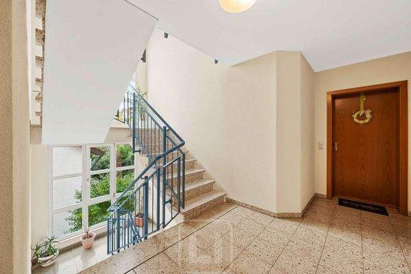 Sehr gepflegtes Treppenhaus