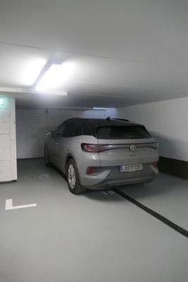 Tiefgaragenstellplatz