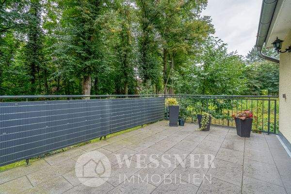 Außen Terrasse vorne (2)