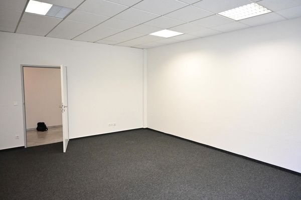 Büro EG