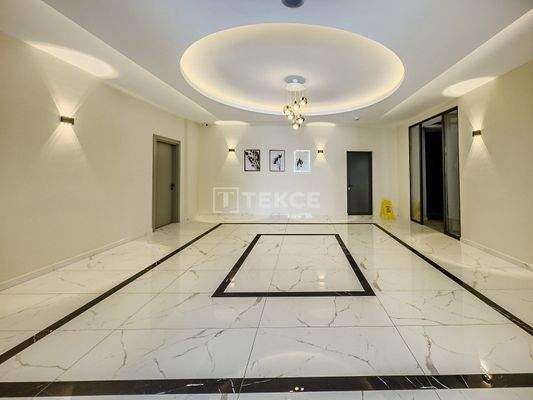 Magnificent Real Estate Within Walking Distance to the Beach in Alanya