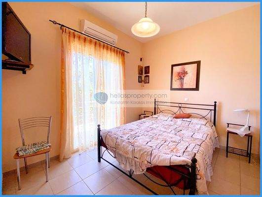 2a615cec38c24b2d8fc50b8ef9167a6d-original