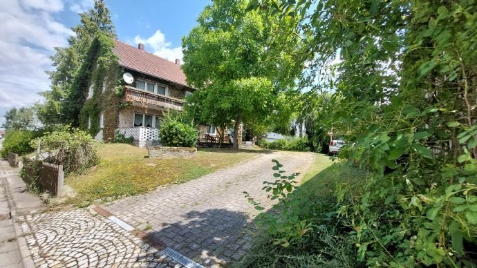 Schönes Zweifamilienhaus – grün eingewachsen  mit 190 m² Wohnfläche – neue Luft-Wärmepumpe - auf 930 m² Grund in Funkendorf - Prebitz zu verkaufen!