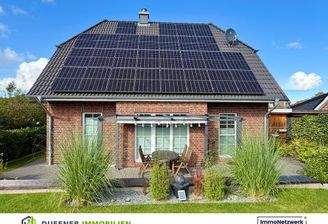 Haus Gartenansicht