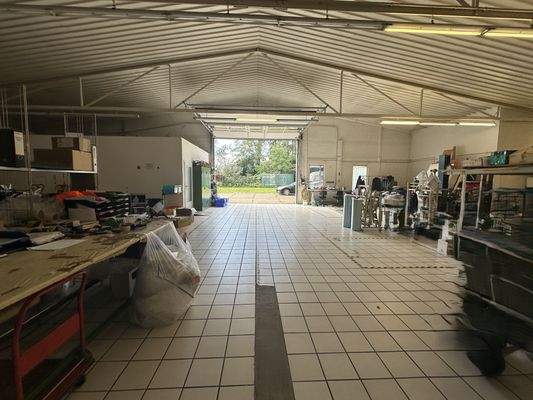 Blick zur Rückseite der Halle 