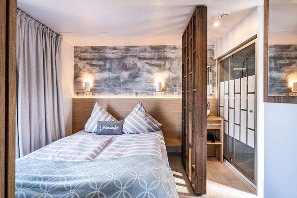 Schlafzimmmer schwimmendes Haus