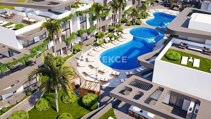Apartments for Sale in Advanced Complex in North Cyprus Yeniboğaziçi