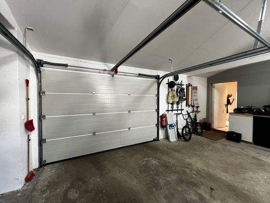 Geräumige Doppelgarage