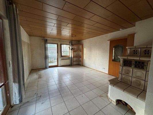 Wohnzimmer mit Kachelofen