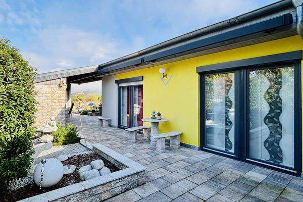 liebevoll angelegter Außenbereich