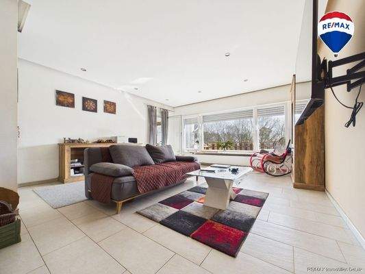 REMAX Immobilien DeLux Einfamilienhaus Wohnzimmer Bexbach Mark Borowicz