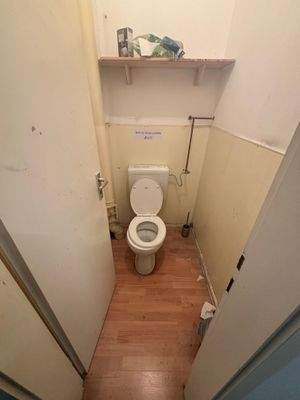 WC 2