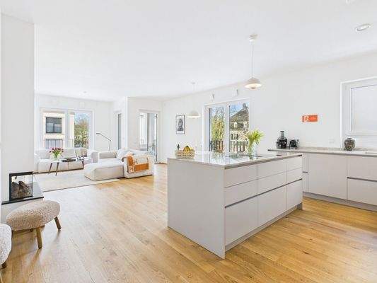 heller Wohn-/Essbereich