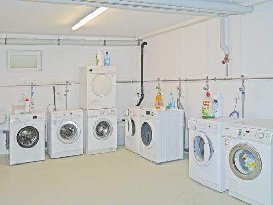 ... der Waschsalon...