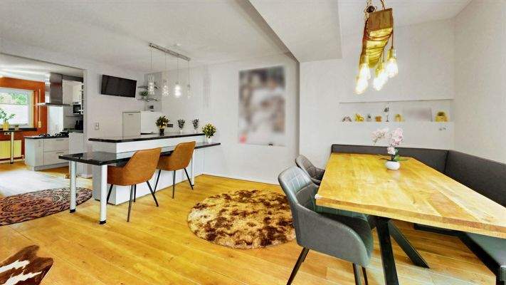 Esszimmer und Küche