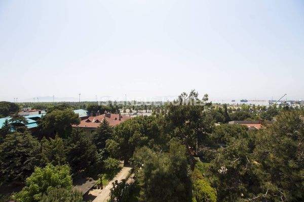 Nature and Sea View Properties Near the Coast in Maltepe