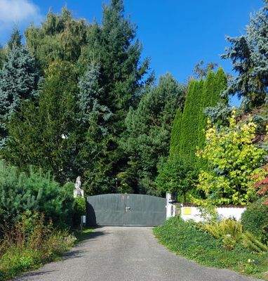 LeBa aussen Südosttor geschlossen 2.jpg