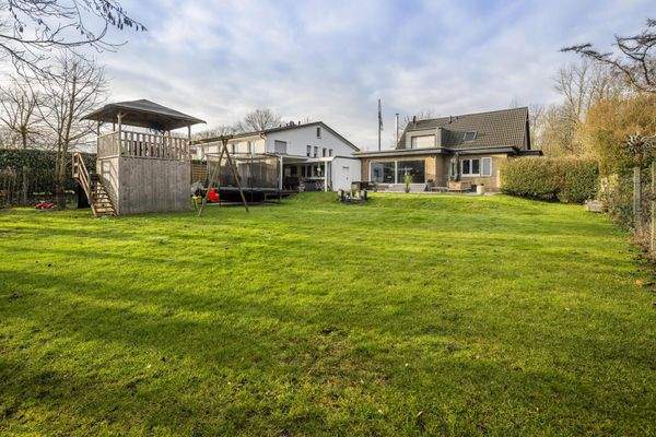 Weitläufiger Garten