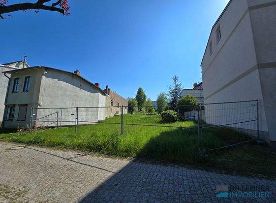 Baulücke von ca 15 m Breite