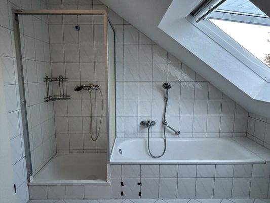 Badezimmer - Ansicht II