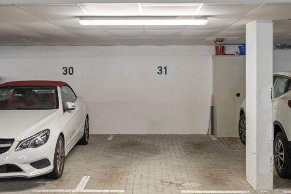 Tiefgaragenstellplatz