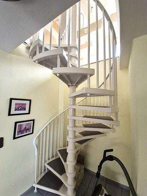 32. Wendeltreppe (2).jpg