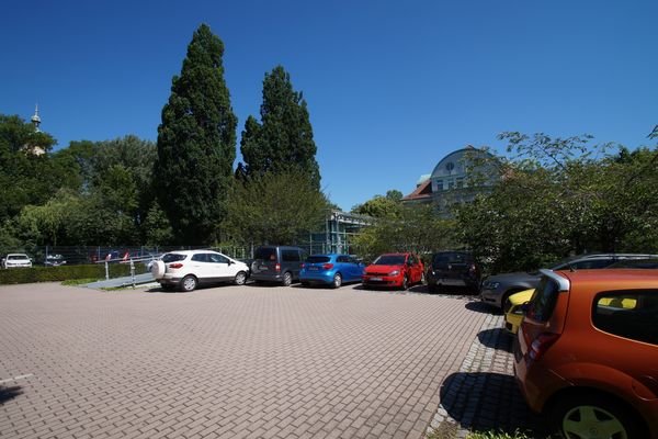 Grundstückseigener Parkplatz