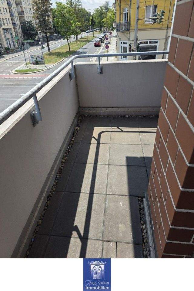 Ideale Wohnung mit Wohlfühlcharakter und großem Balkon! EBK! - Foto 2