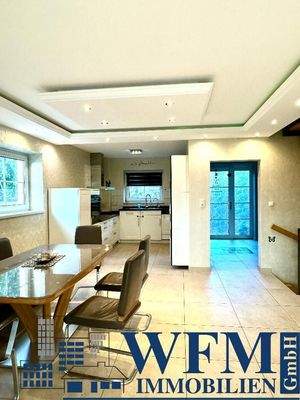 Blick in Richtung Küche und Eingang Archivbild aus 2024