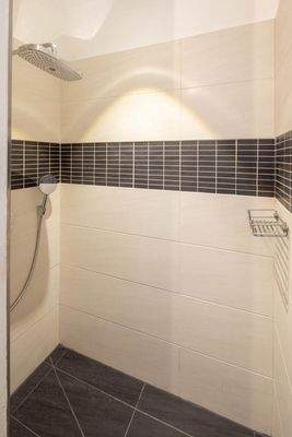 Dusche im EG