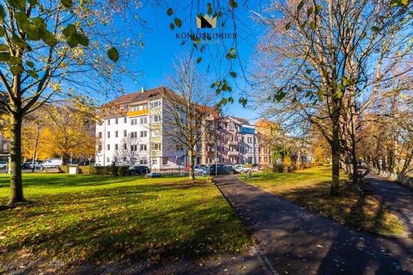 Der Park direkt vor der Tür lädt zum Spazieren, Entspannen oder Joggen ein