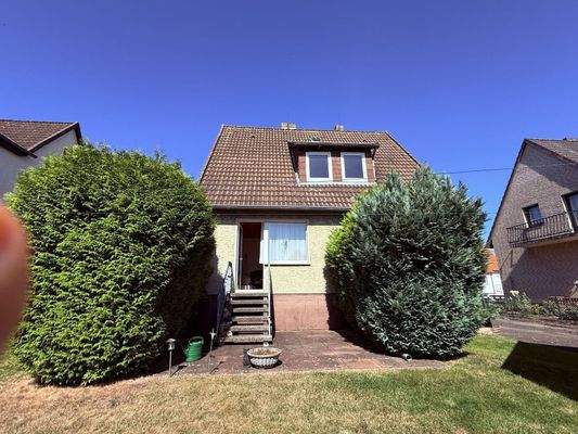 Hausansicht - Garten