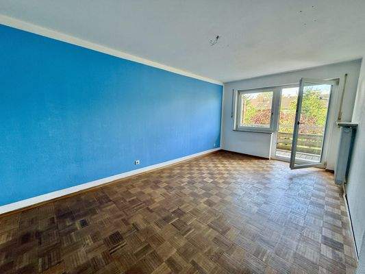 Elternschlafzimmer im OG mit Balkonzugang