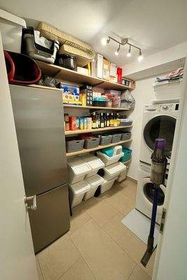 Vorrats / Waschraum