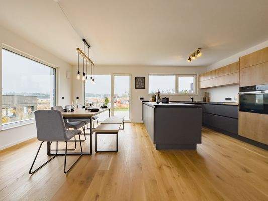 heller Wohn-, Essbereich