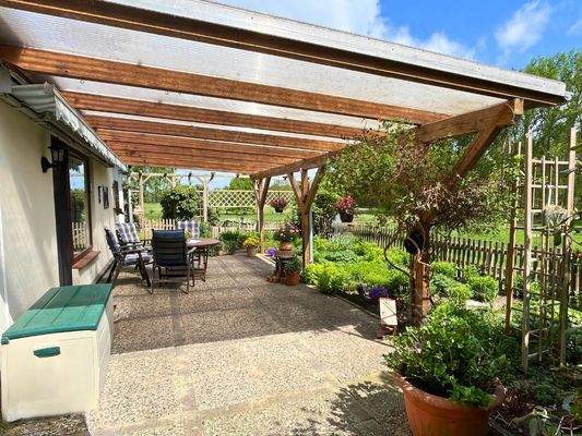 Überdachte Terrasse