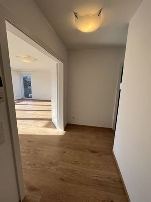 Blick in den Wohnraum.jpg