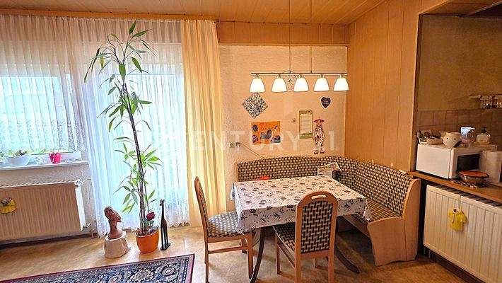 Gemütlicher Essbereich 